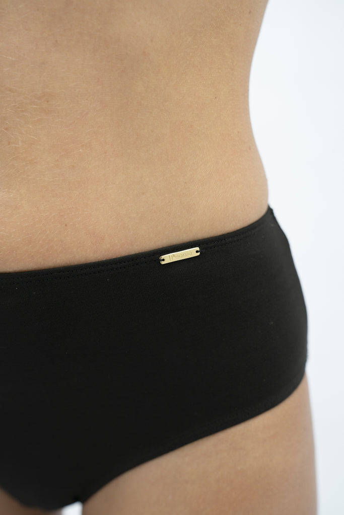 1 people black Tencel Briefs. 1 people - sustainable luxury brand. - tencel briefs - Details - Our classic Modal high waist briefs are made from eco-friendly wood pulp fibres called Modal which features natural antibacterial property - Flattening and compressing - Comfortable wear and supportive shape - 1 People brass logo - 100% natural dyed - no harmful chemicals - Available in 4 colours - each colour is named after a flower name: Jasmine (white), Peony (dusted rose), Sage (grey) and Orchid (black)