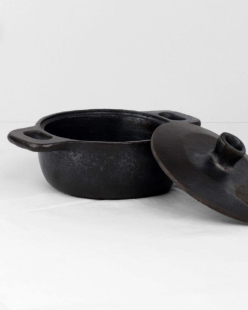 LUXURY KITCHEN COOKWARE MADE WITH CLAY