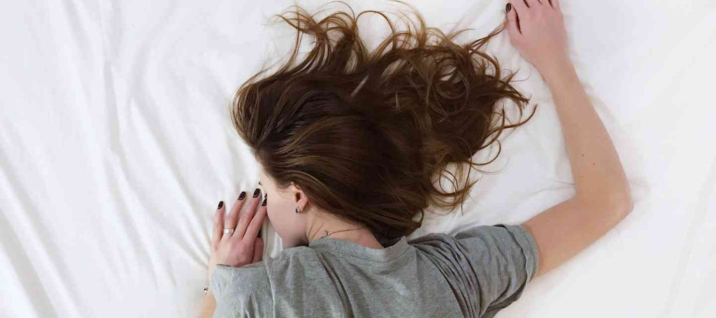 Trouble Sleeping? Discover 5 ways to help you drift off to sleep.