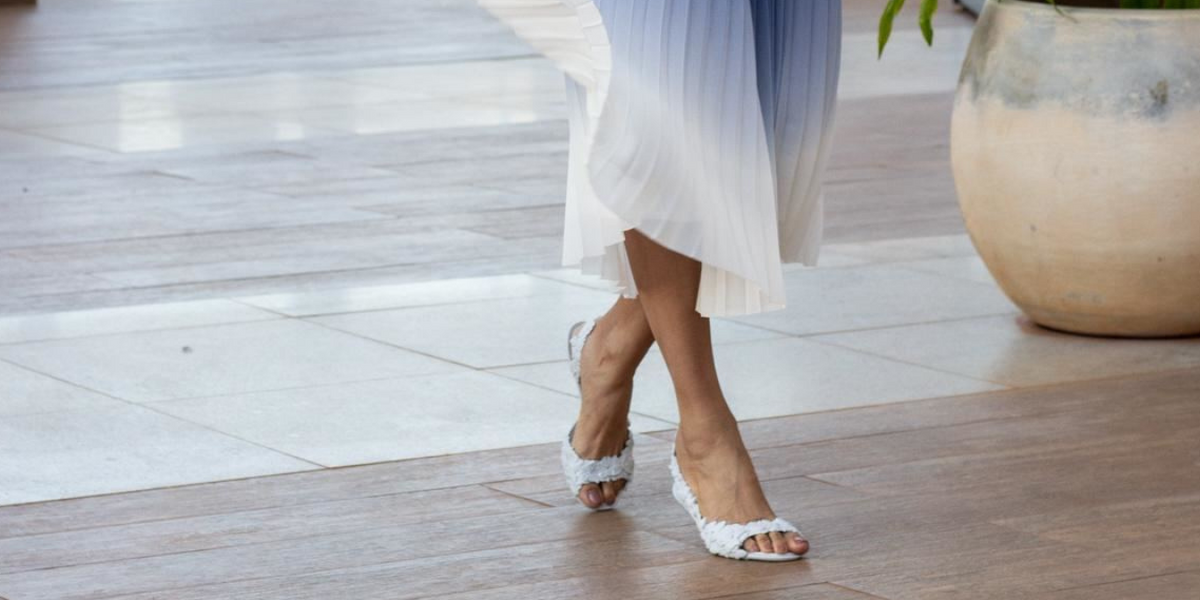 Sunies: Wearable and Eco-friendly Sandals – The Positive Company