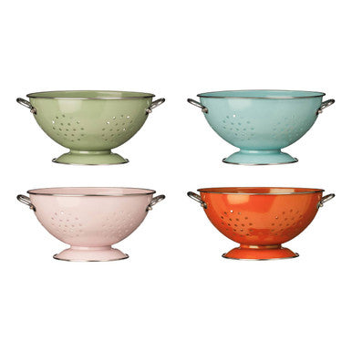 retro kitchen tools - pink collander