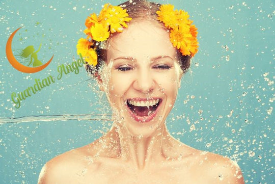 Flora - Natural Face Tonic- Rose, Chamomile, Manuka, Vitamin C