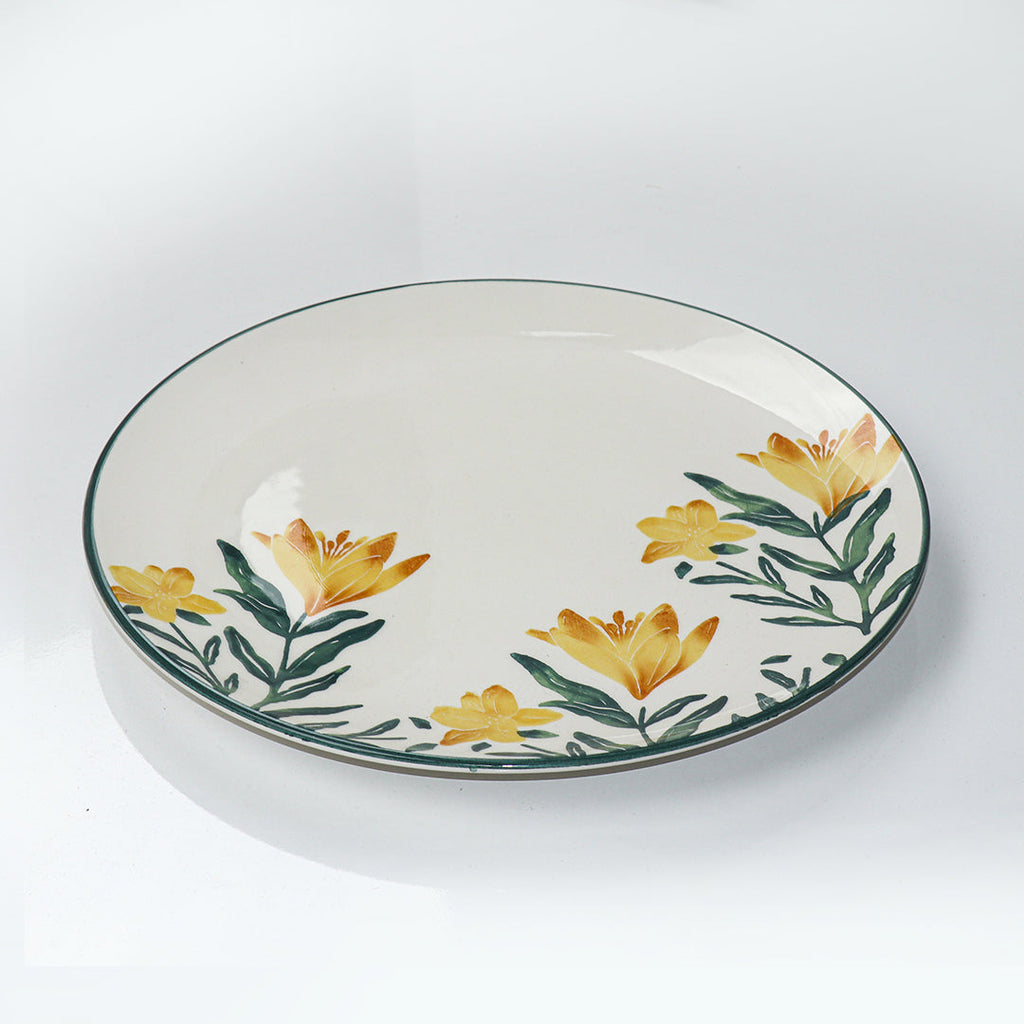 dinner plate with flowers