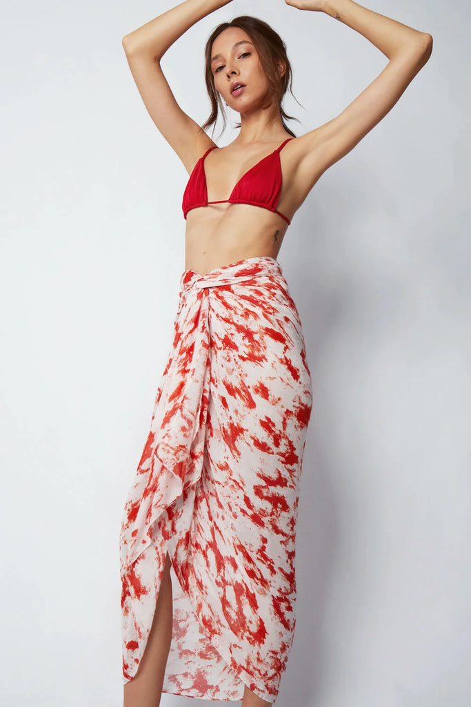 luxury beachwear - printed sarong - luxury beach outfit