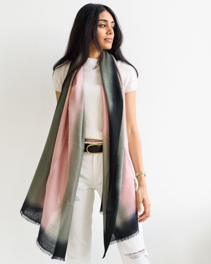 Pink Cashmere scarf - Luxury Accessories UK - Cashmere Scarf